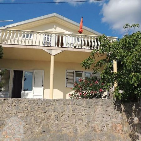 Apartman Tea Karlobag Exterior foto