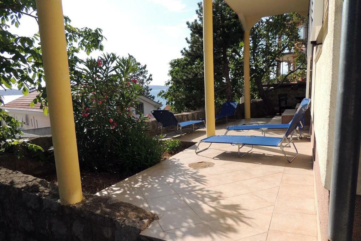 Apartman Tea Karlobag Exterior foto