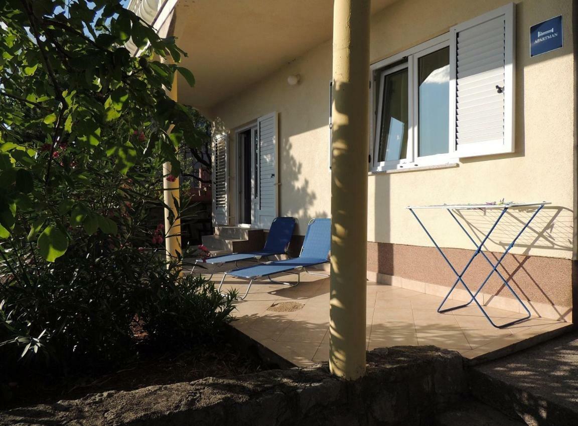 Apartman Tea Karlobag Exterior foto